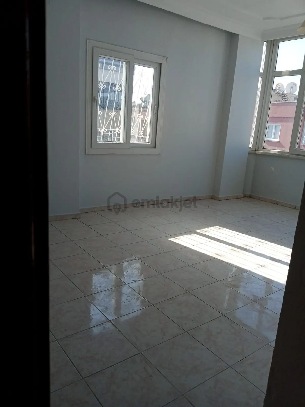Anıt Mh 130m2 Geniş Oturumlu Satılık Daire - 3