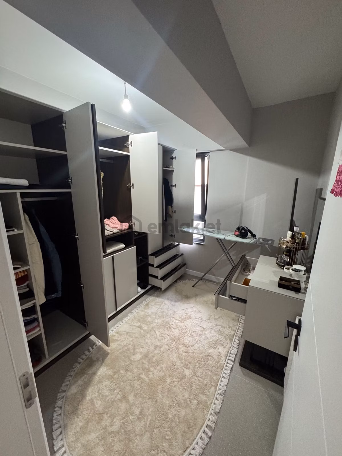 Atatürk Bulvarında Kiralık Daire 3.kat - 6
