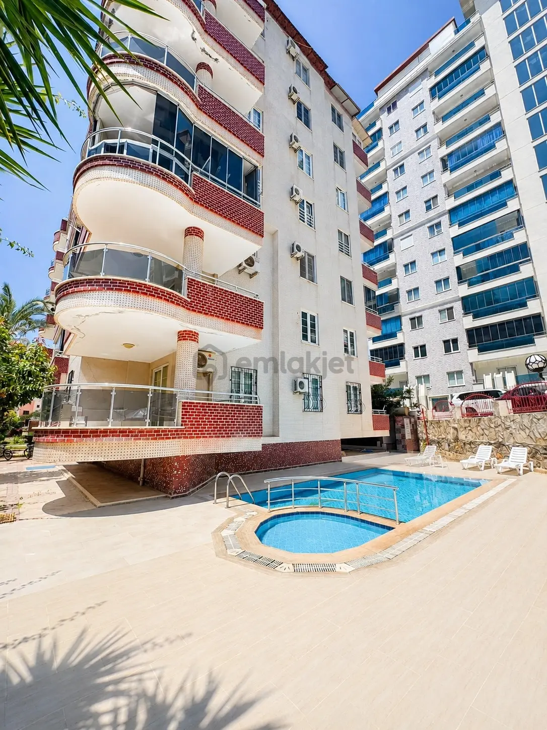 Alanya Mahmutlar 2+1 100m2 Havuzlu Denize 300m Merkezdeeeeeeeeee