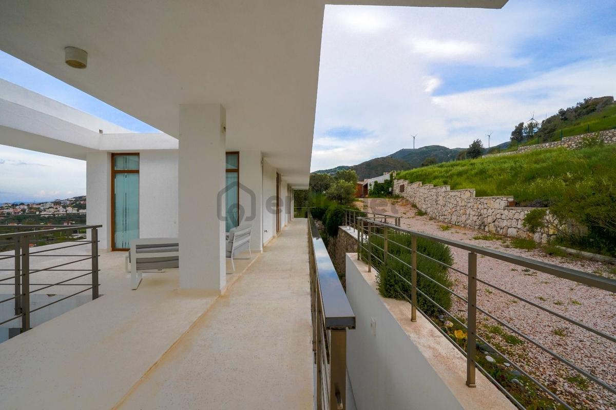 Suna Tabakçı'dan Mimar İmzalı Deniz Manzaralı Lüks Villa - 32