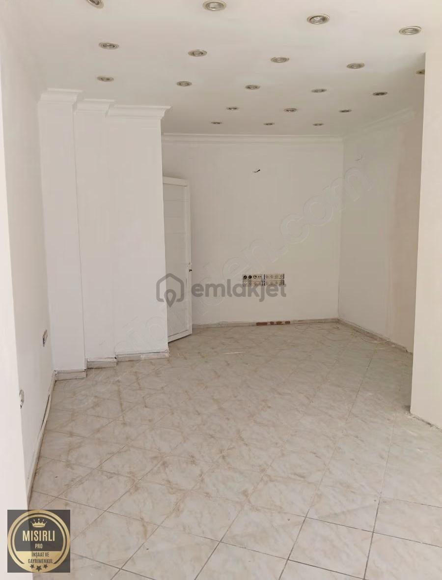 Kemeraltı Mah De Cadde Üzeri Kiralık Dükkan - 4
