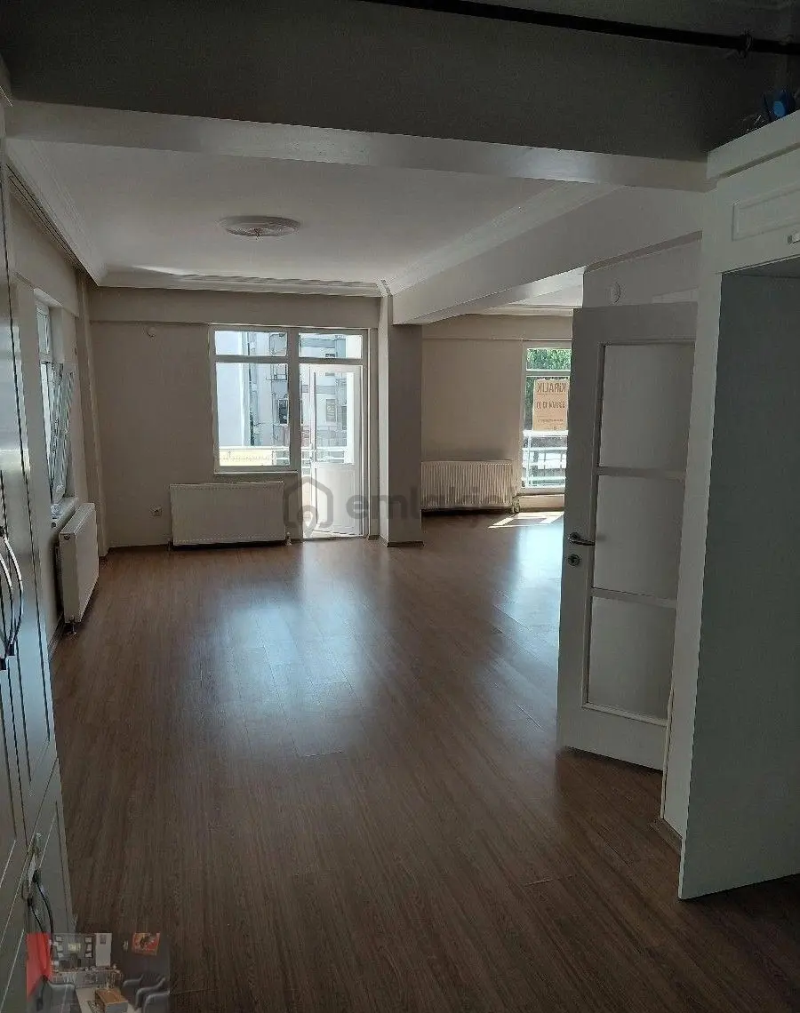 Karamanoğlu Emlak'tan Geniş Ve Kullanışlı Daire - 32