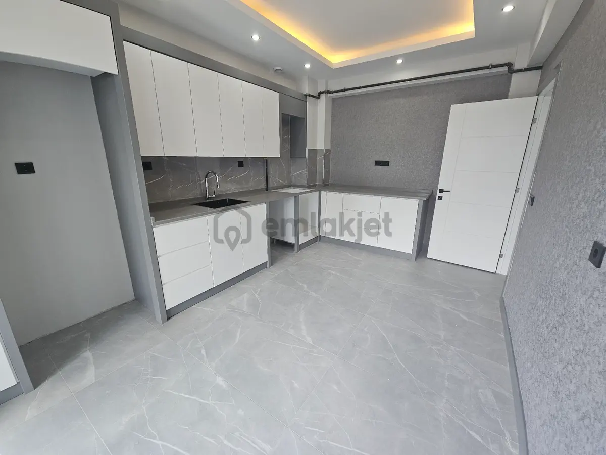 Gümüşler Bulvarının Dibinde Satılık 3+1 Daire - 14