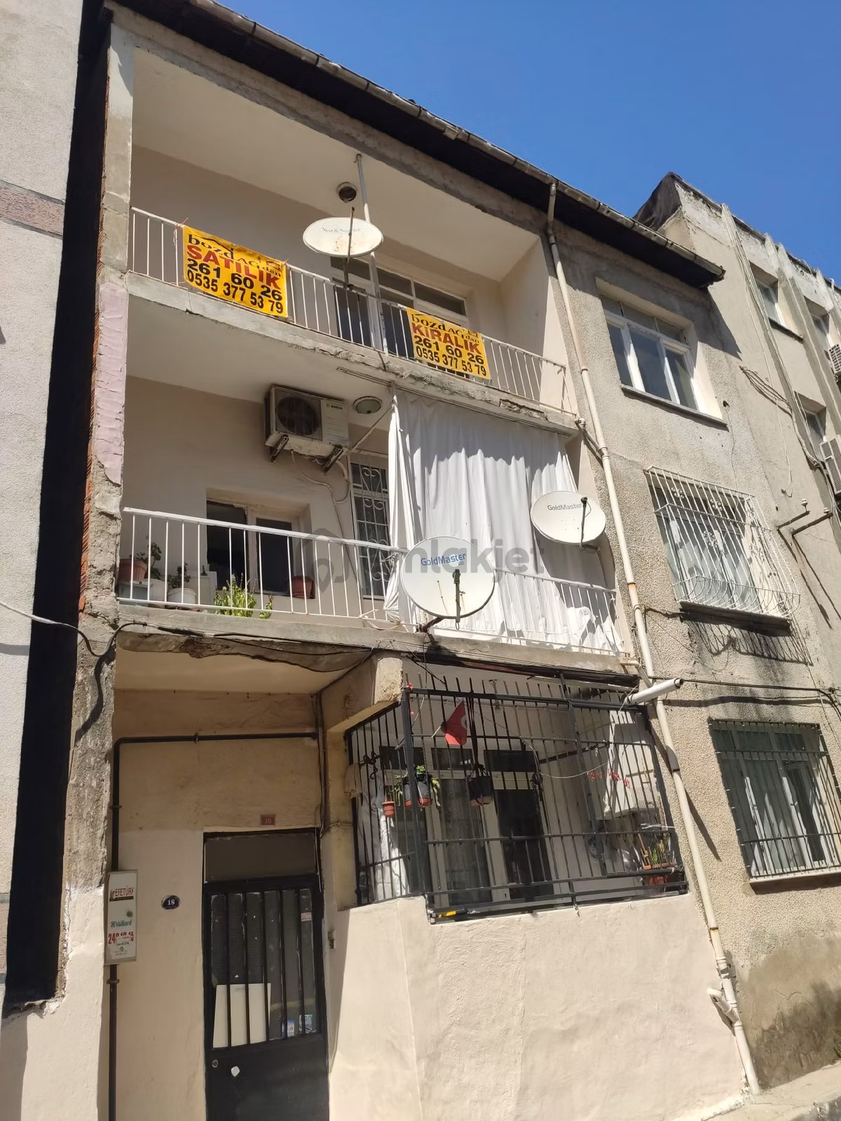 İzmir Konak Atila Mah De 2+1,100 M2 Doğalgazlı Daire