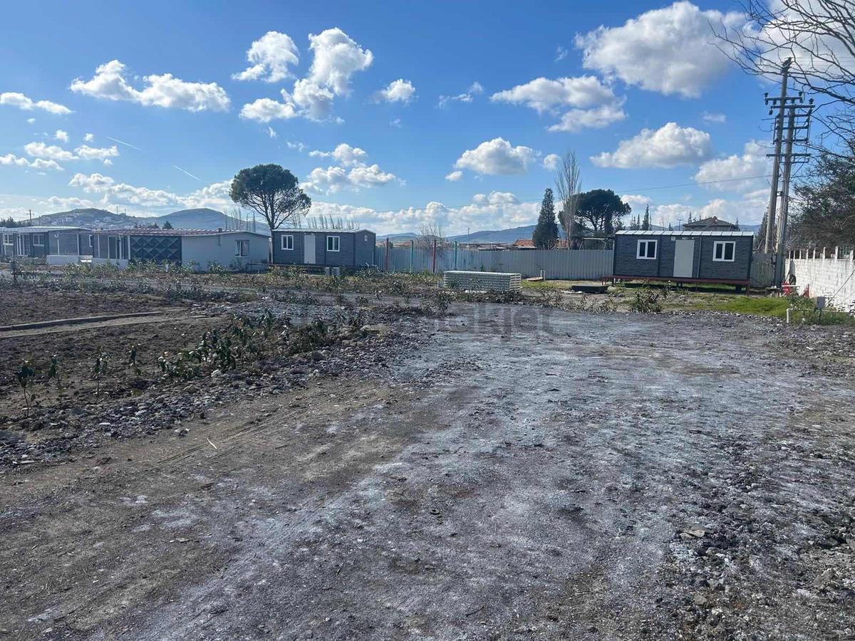 İzmir Foça Hacıvelide 500 M2 Arsa İçinde Ev - 9