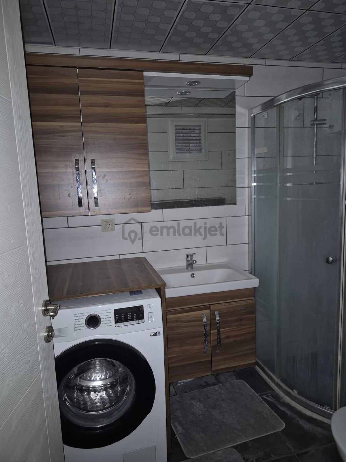 Cumhuriyet Mahallesi'nde Ara Kat Eşyalı Daire - 5
