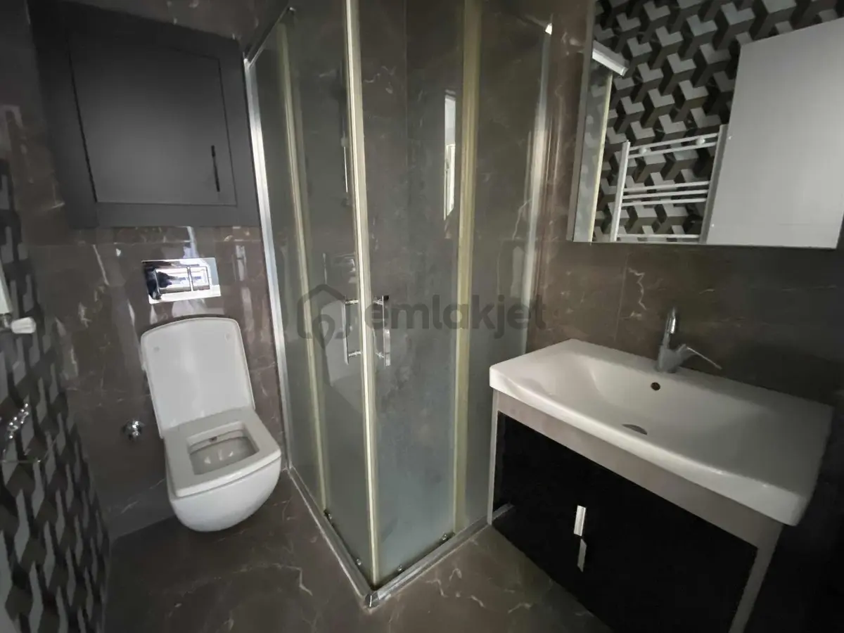 Deniz Manzaralı Eşyalı 1+1 Kiralık Daire - 2