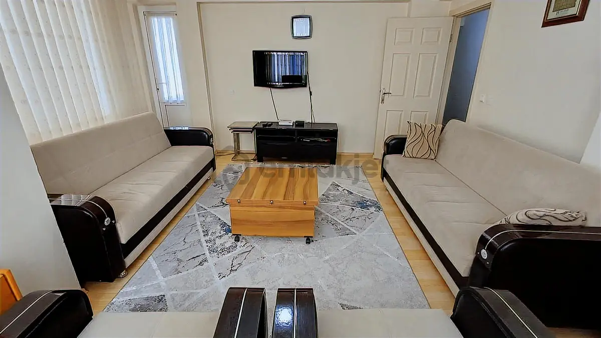 Işıklar Askerı Lısesı Dibinde Eşyalı 2+1 Daire - 2