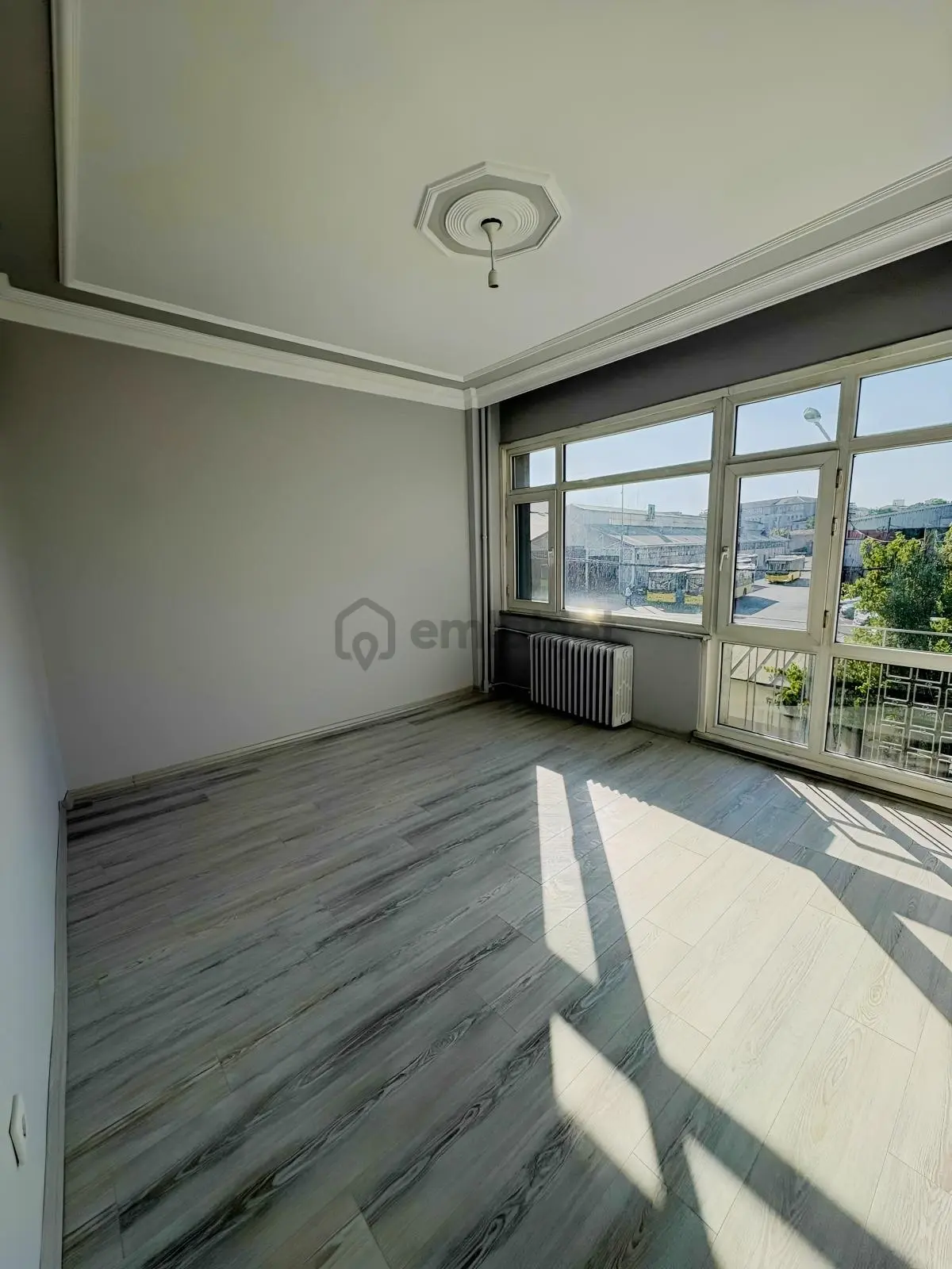 Millet Caddesi Üzerinde 4+1 Ofis&konut Kiralık - 34