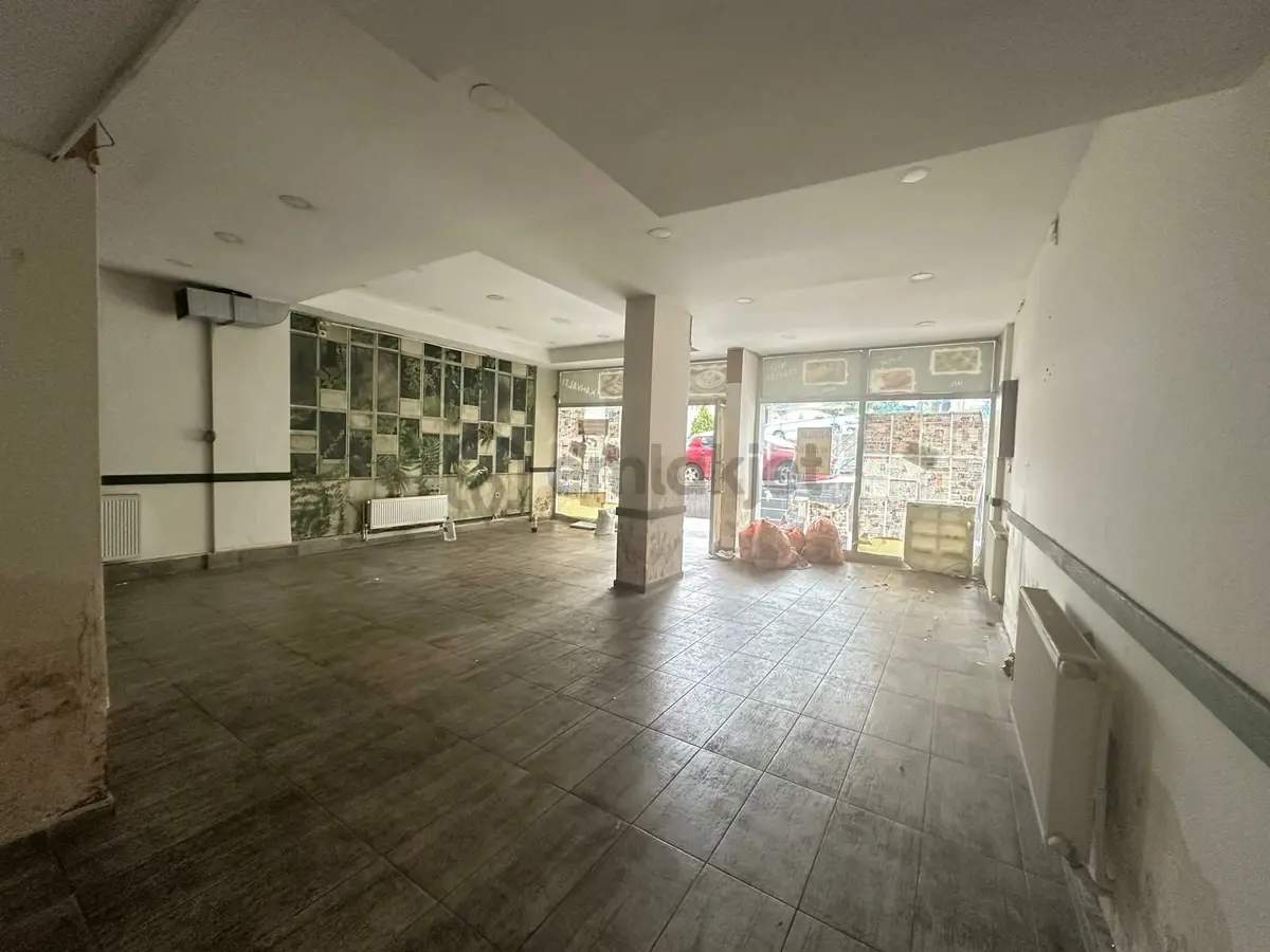 Fatih Mahallesinde Kiralık Dükkan - 3