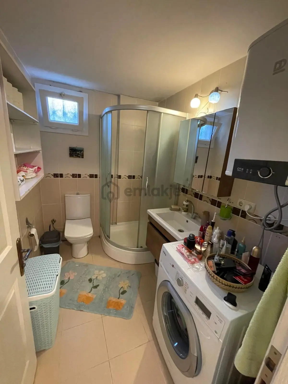 Çeşme Merkezde Kiralık Eşyalı 3+1 Daire - 24