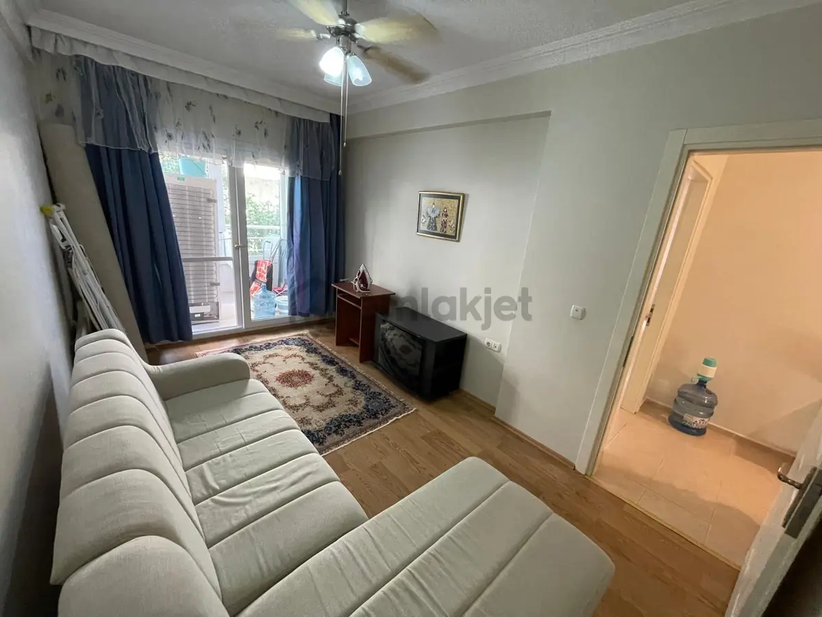 Çeşme Merkezde Kiralık Eşyalı 3+1 Daire - 20