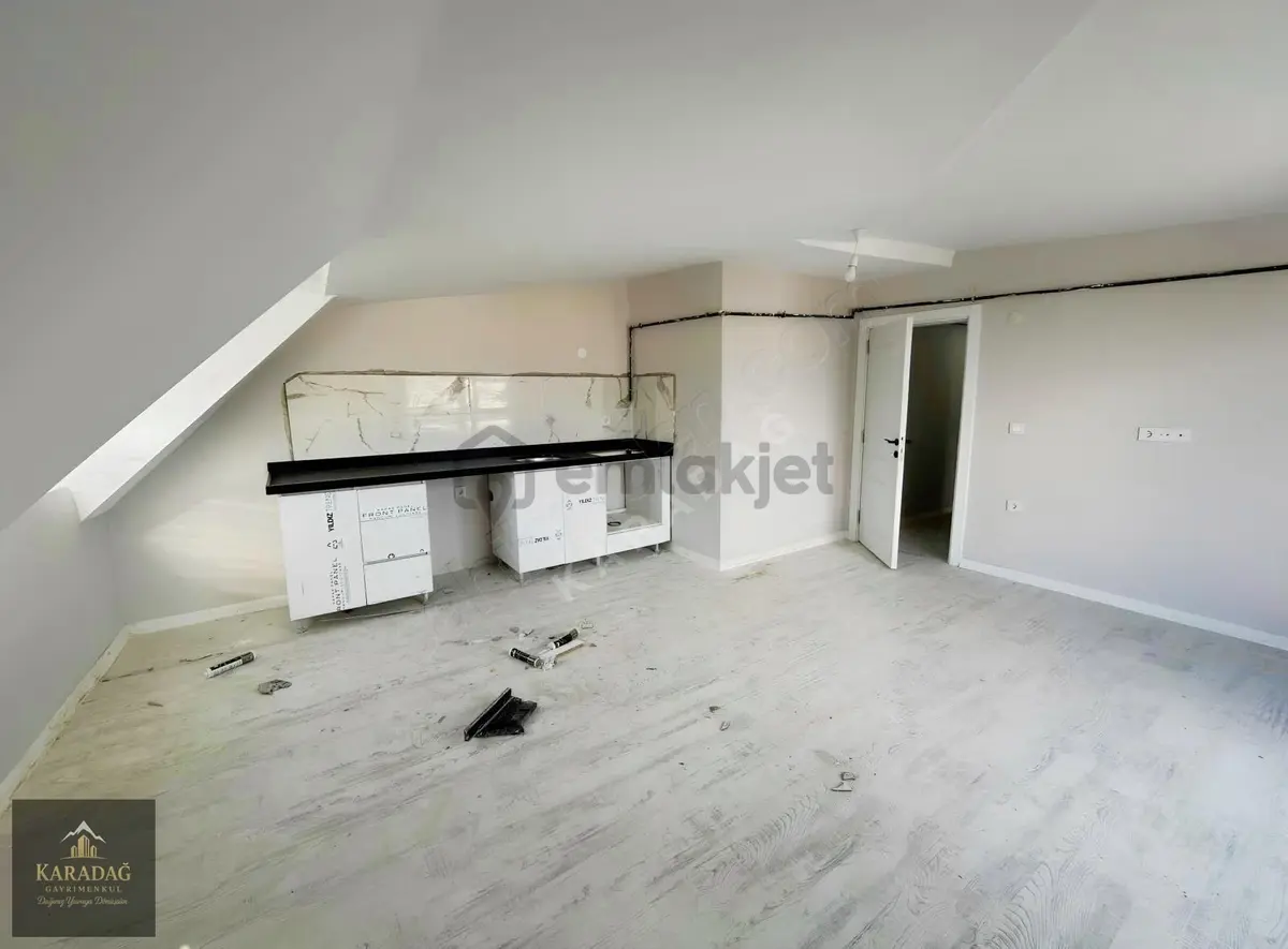 2+1 Yüksek Tavan Teraslı Kiralık Çatı Kat - 6