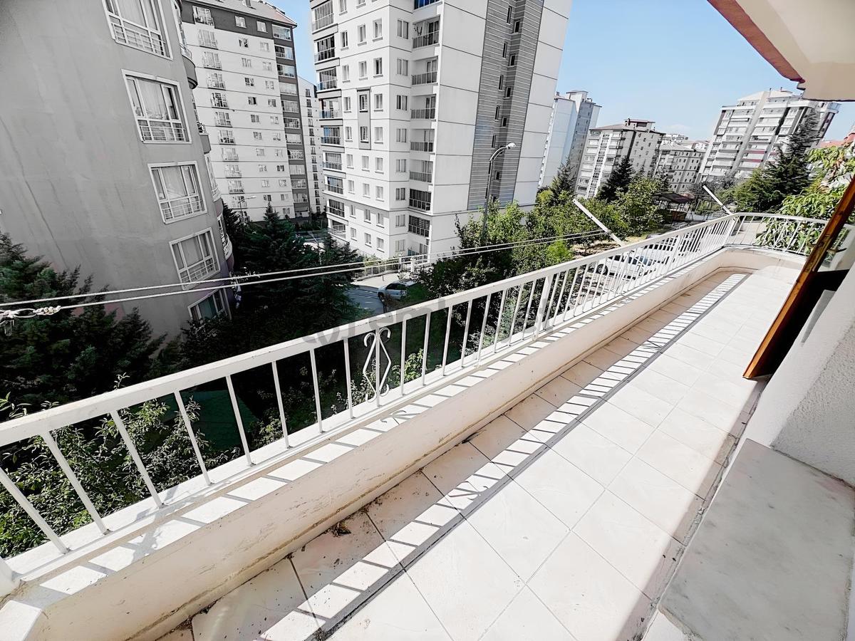 Barıştepede Kat Konumunda Güney Batı Cephe İskanlı Kök Tapu 3+1 - 5