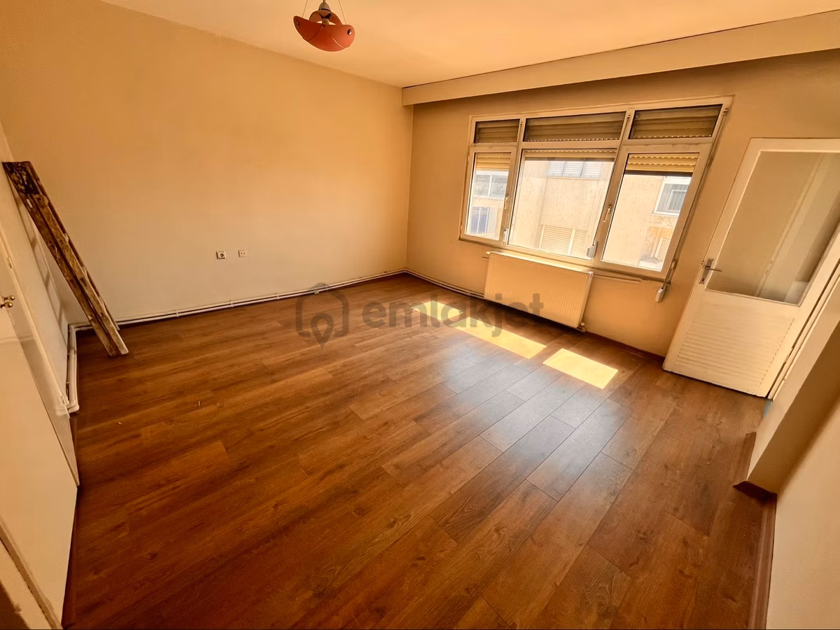 Üçyol Metro Karşısında 3+1 130m2 Dubleks Daire - 22