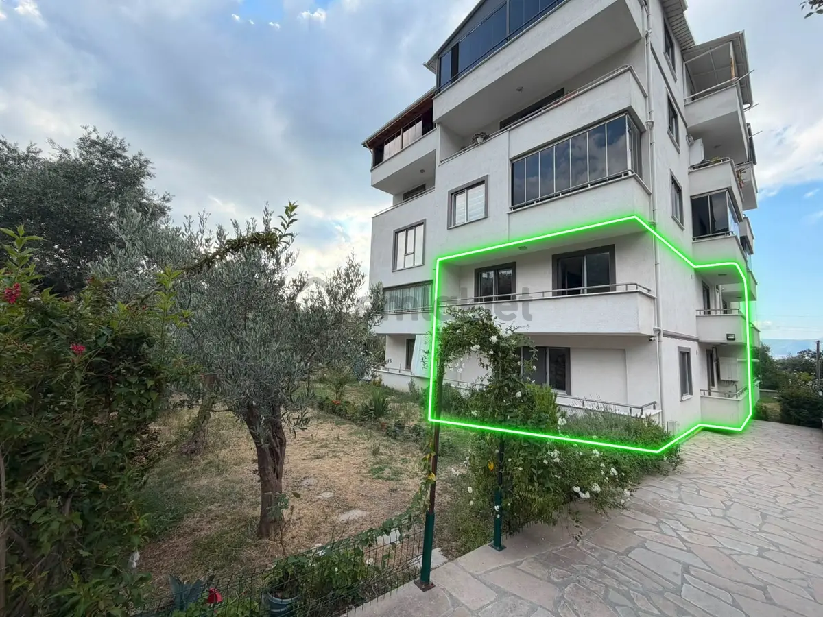 Halıdere'de Geniş Kiralık 3+1 Dubleks Daire - 10