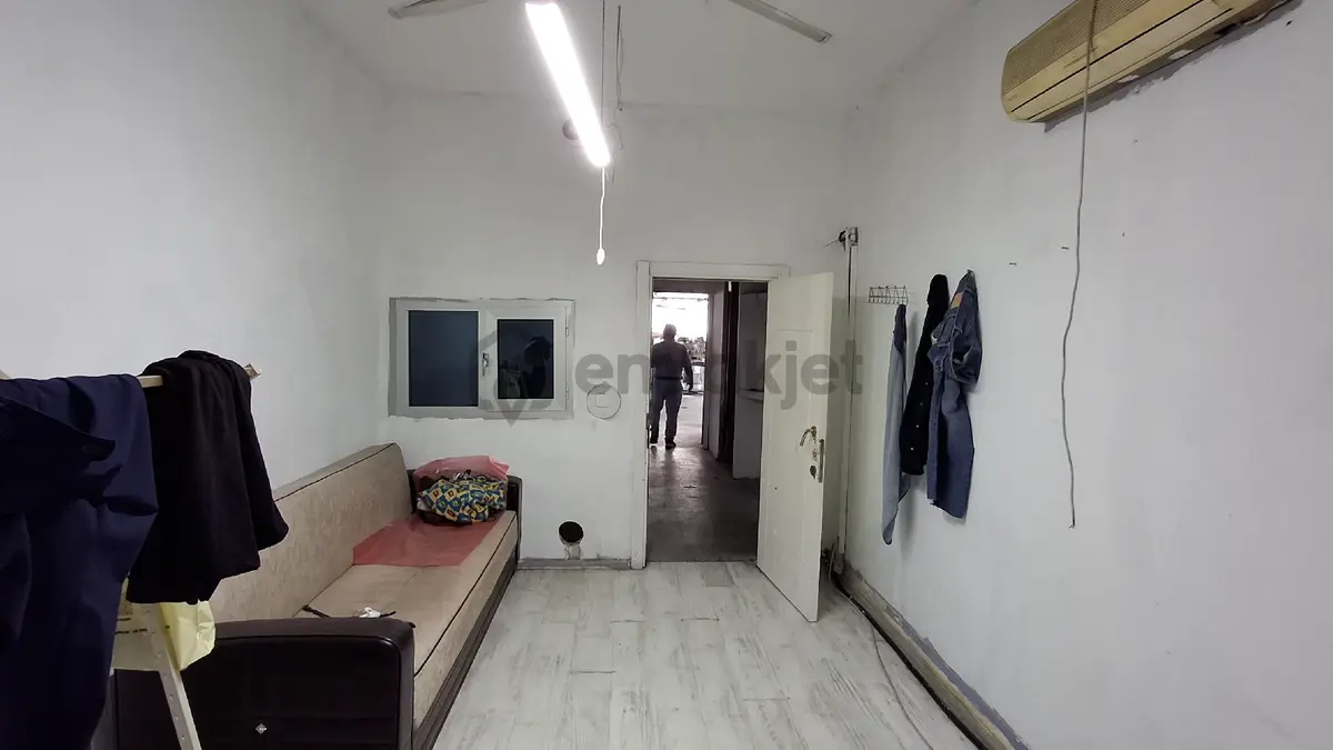 Taşyol'da Şerefiyeli 676 M² Satılık İş Yeri/ E-5 Yakın - 9