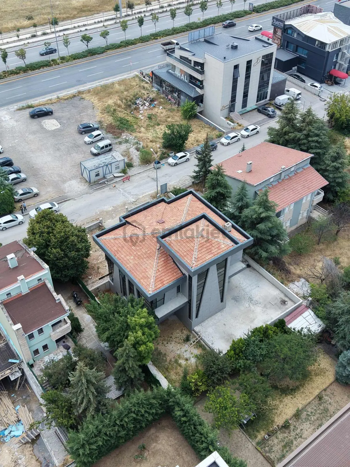 Çankaya Ahlatlıbel'de 600m² Ticari Bina - 8