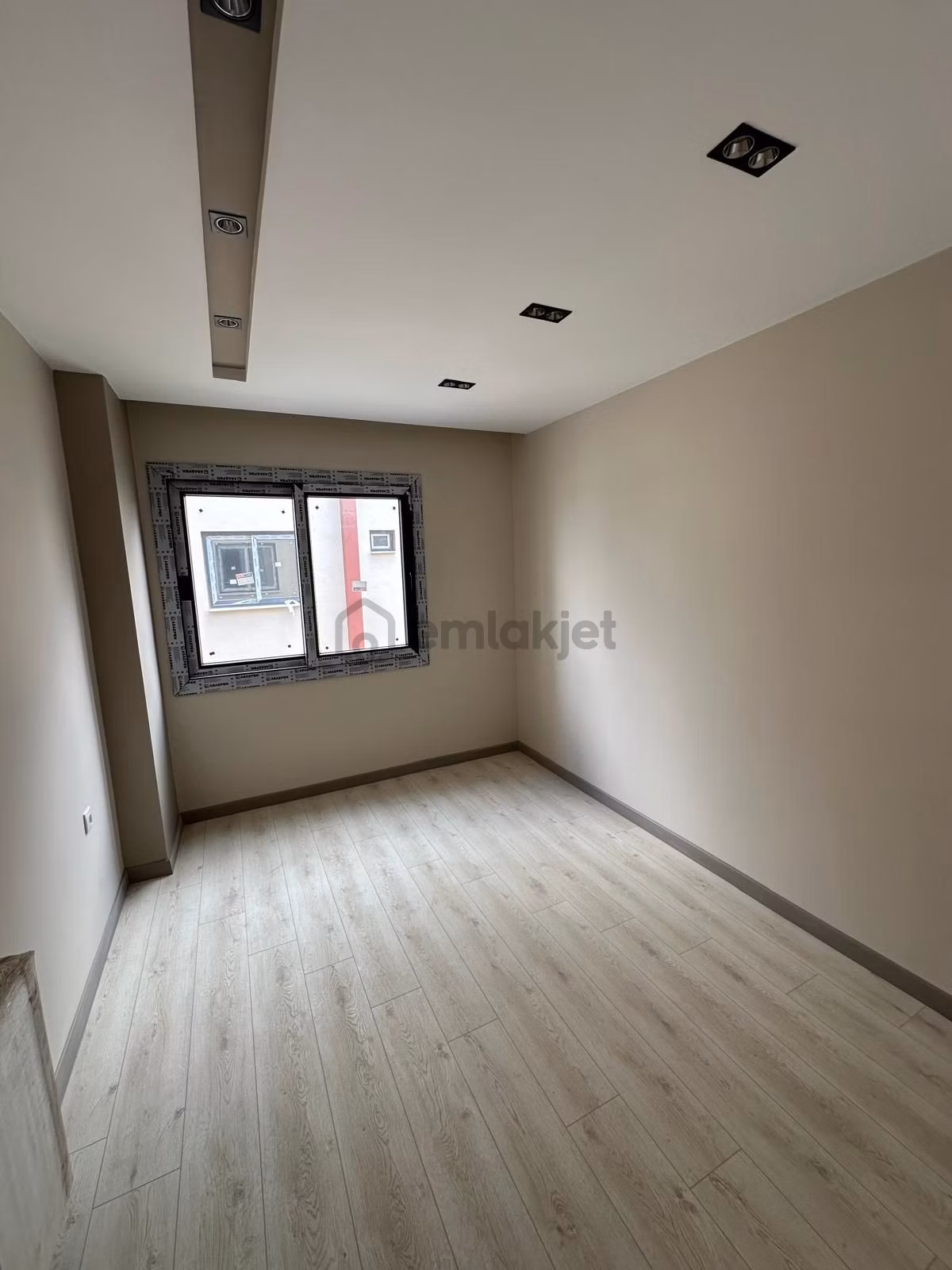Çınarlıda Site İçerisinde 4+1 Açık Mutfak Satılık İkiz Villa - 6