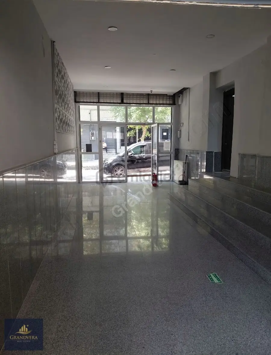 Güngören Gençosman'da Kiralık 2 Kat 400 M2 - 6