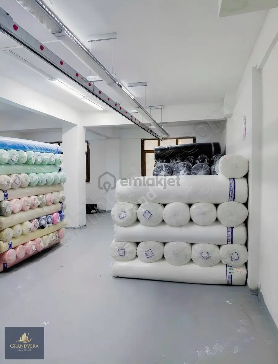Güngören Gençosman'da Kiralık 2 Kat 400 M2 - 11