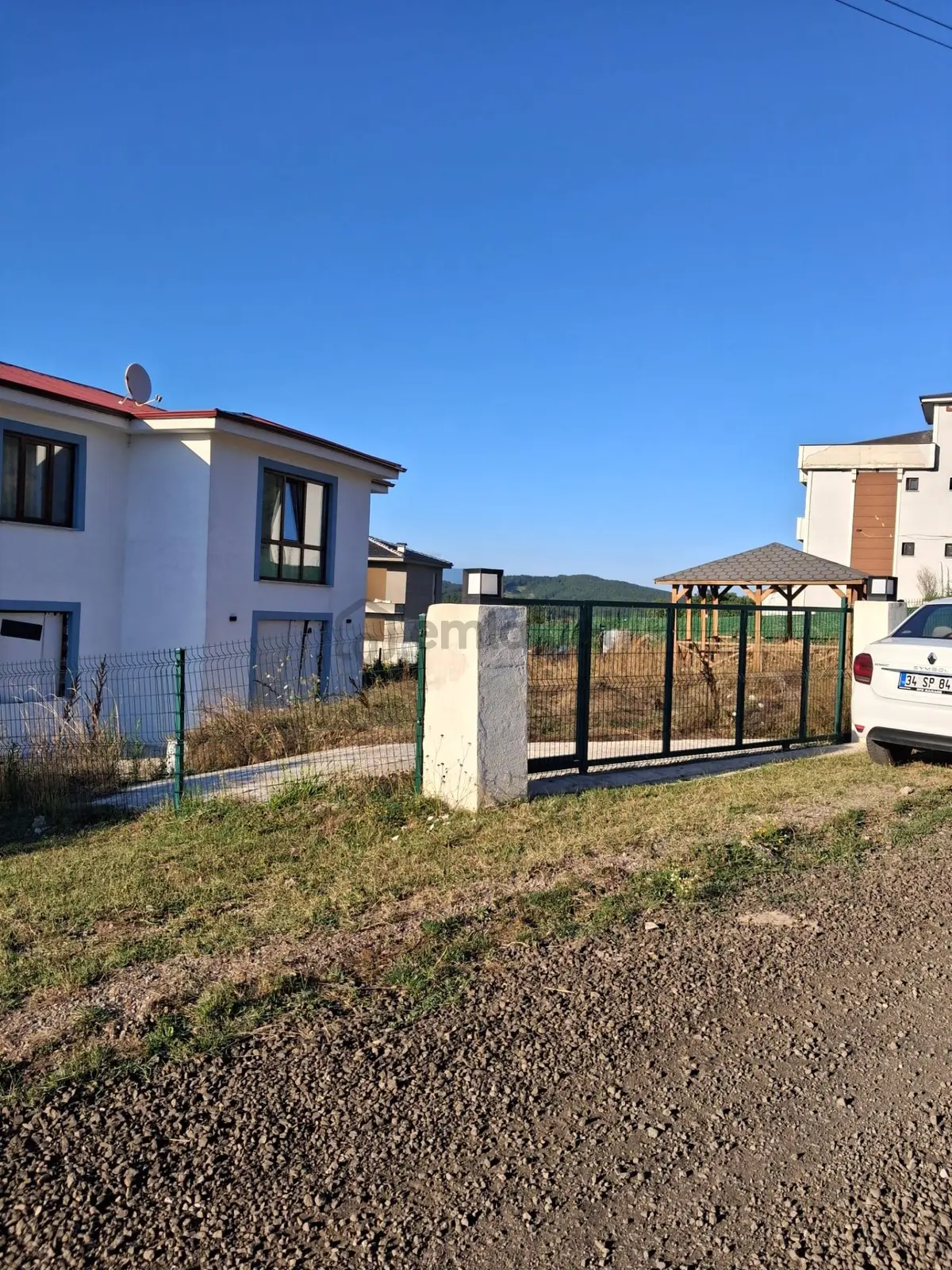 2 Kat Mülkiyetli Daire |2.074 M² Arsa | %40 İmarlı | İskanlı - 31