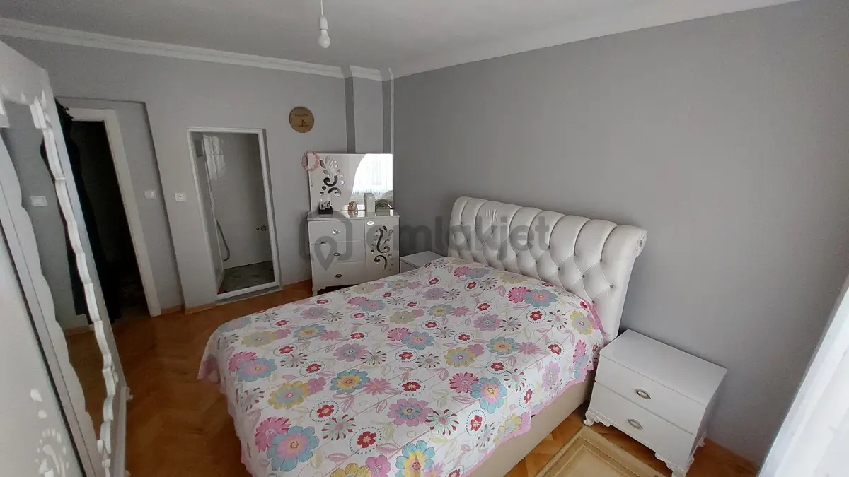 Lotus Tan Kıbrısköy De Sitede Geniş Daire - 18