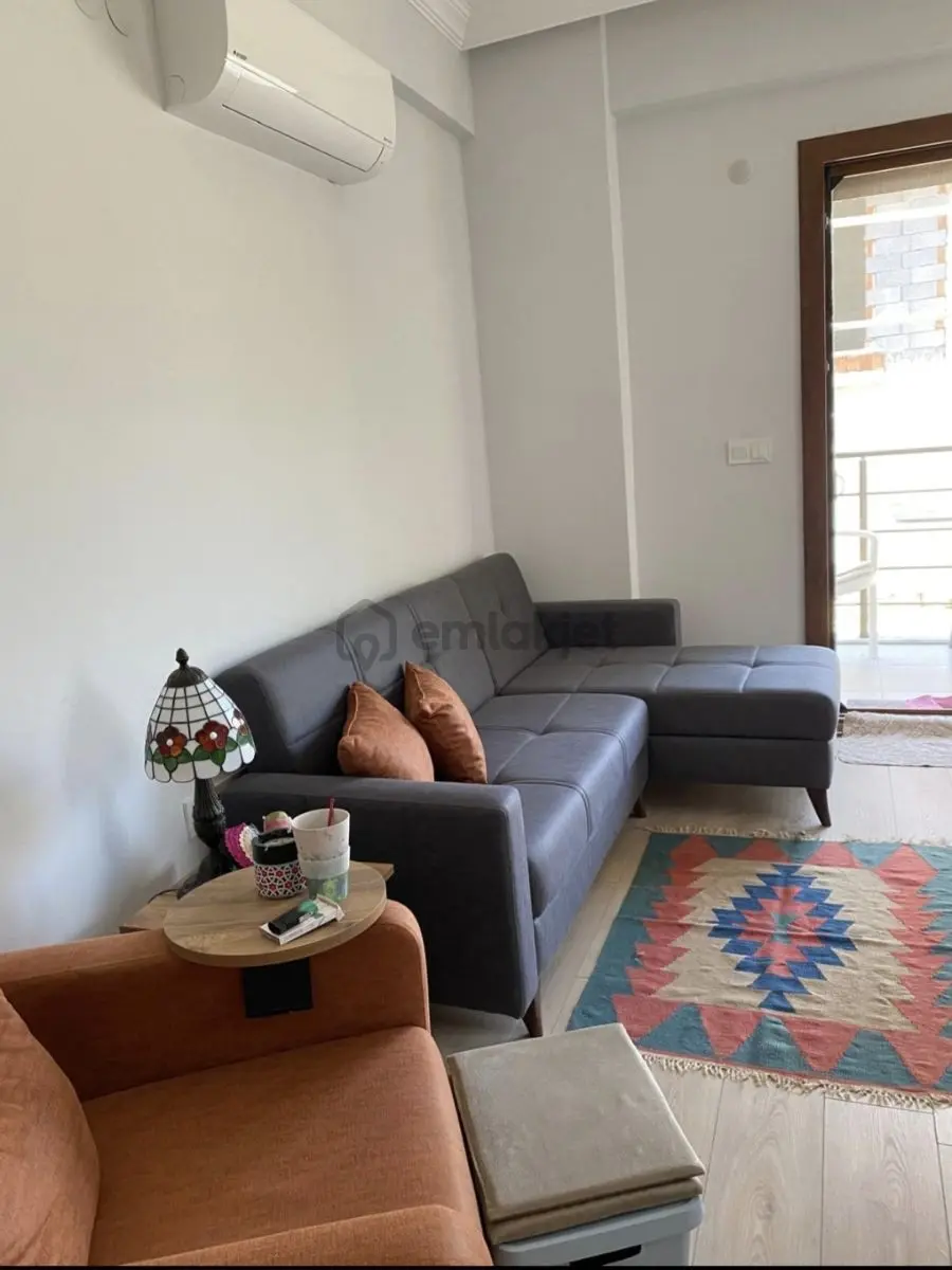 Foça Bağarasında Satılık Eşyalı 1+1daire