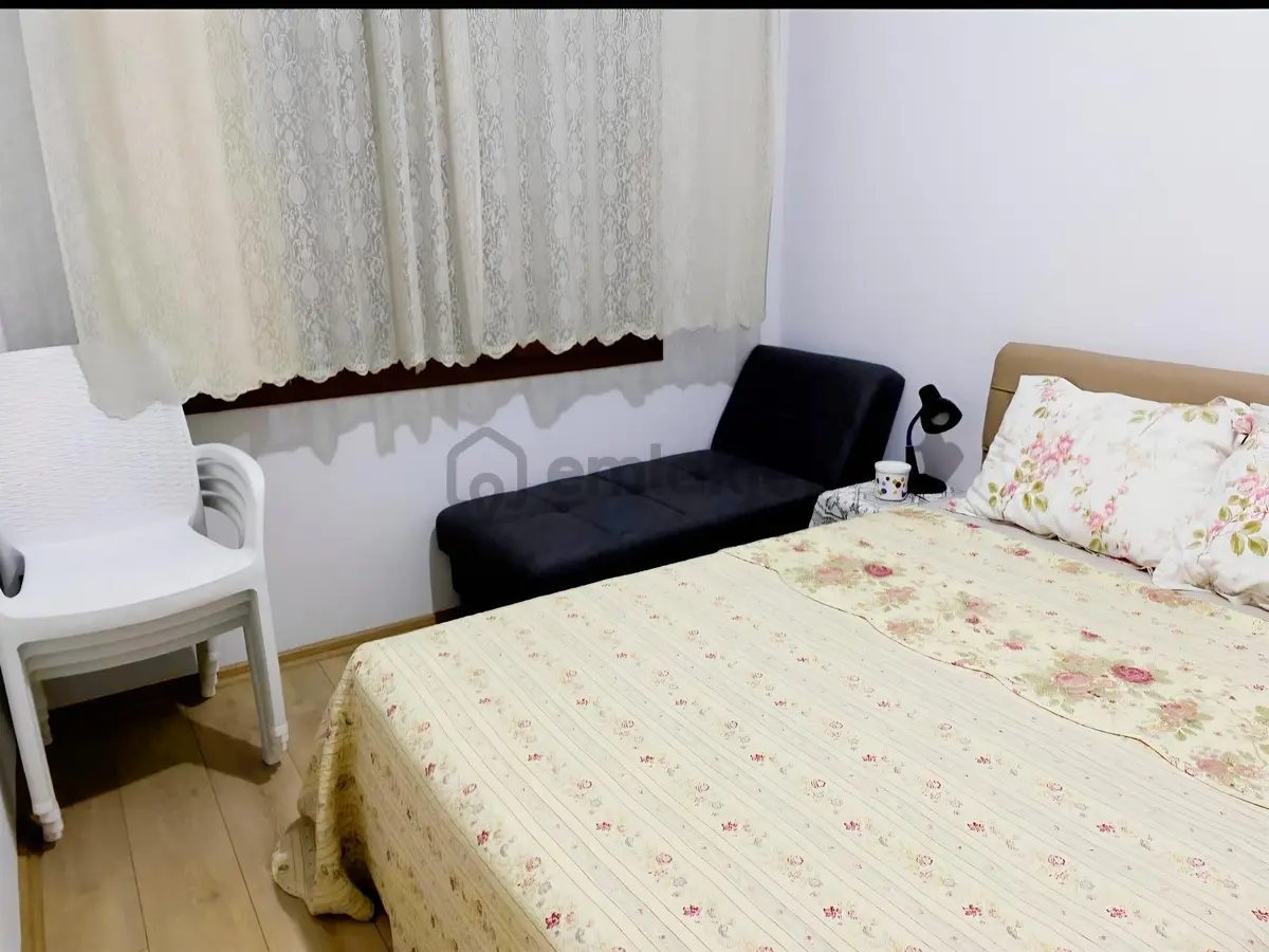 Foça Bağarasında Satılık Eşyalı 1+1daire - 4