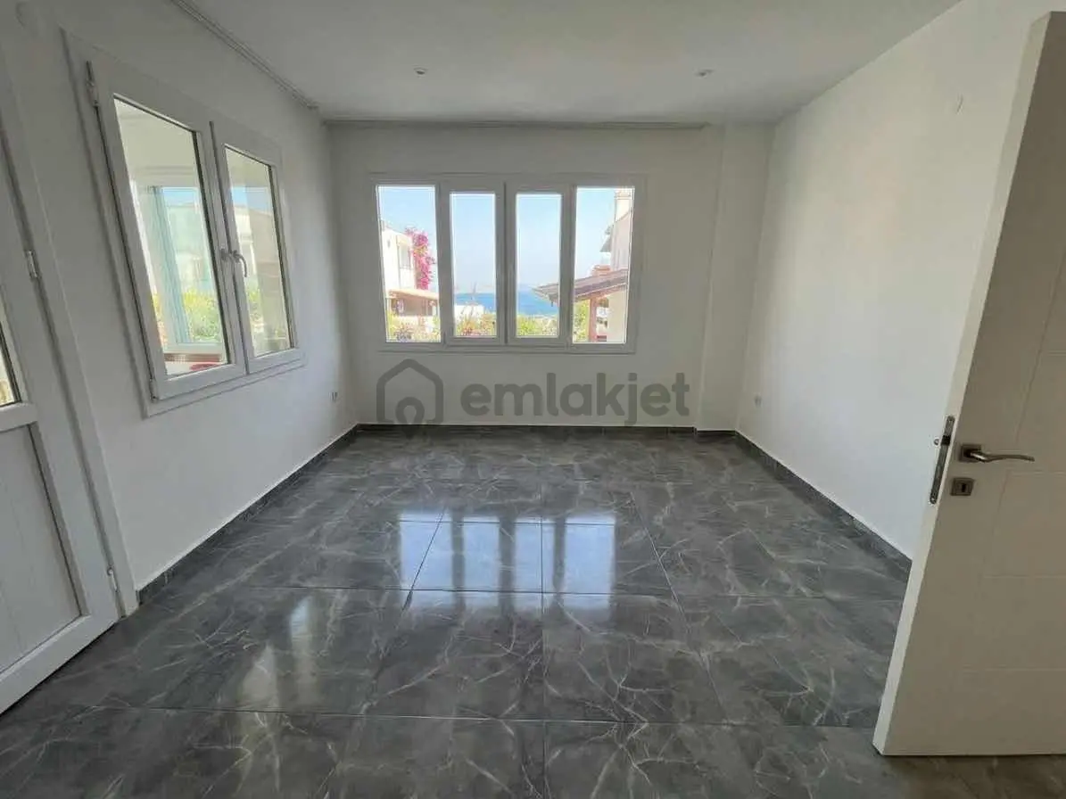 Plajlı Sitede Eşyasız Kiralık 1+1 Daire - 17