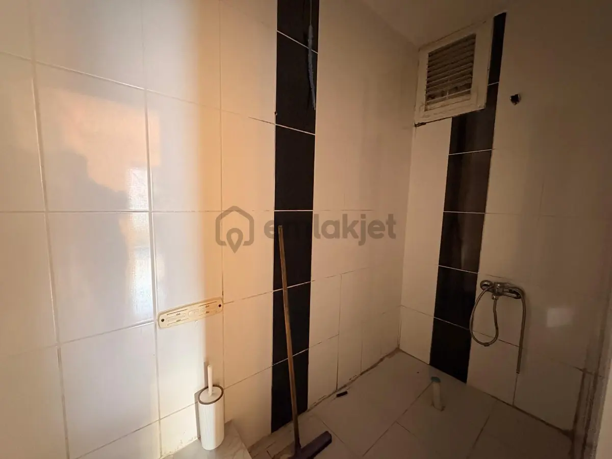 Kıraç Necip Fazılda Temiz Ara Kat Daire - 4