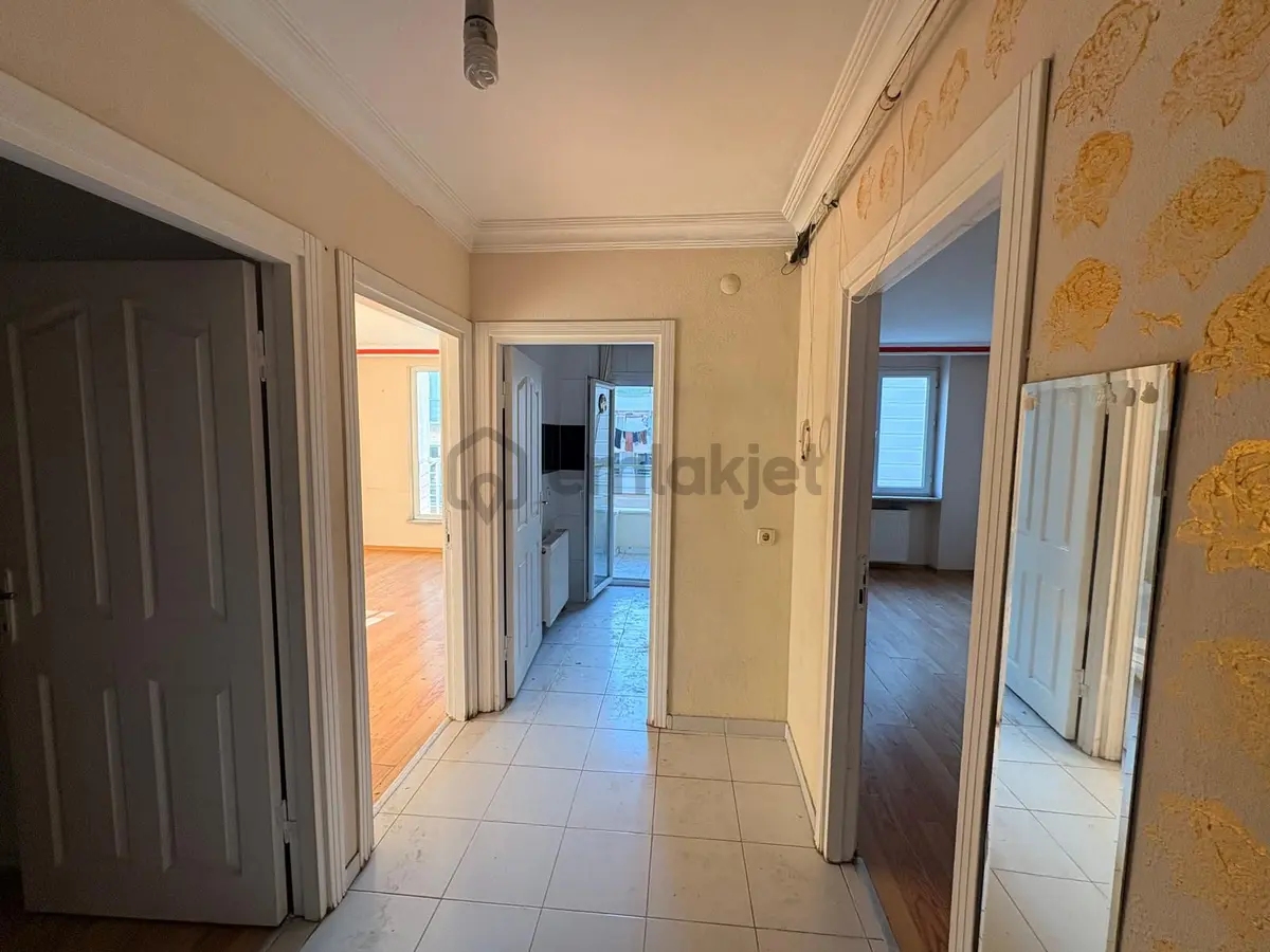Kıraç Necip Fazılda Temiz Ara Kat Daire - 3