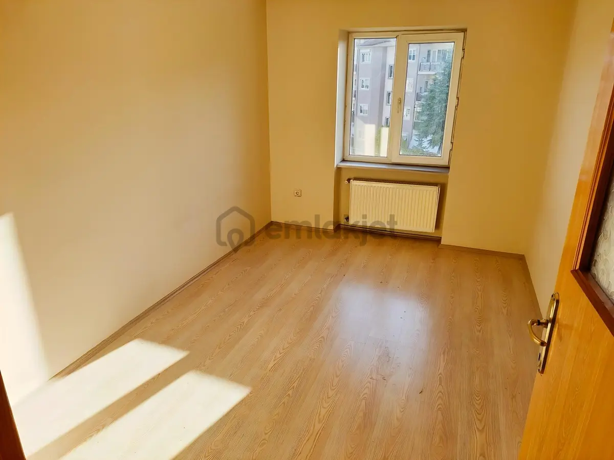 Esen'den Kanuni Caddesinde Arakat Kiralık Daire - 7