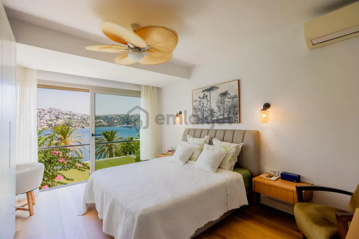 Gündoğan'da Denize Sıfır Casa Costa Sitesinde 3+1 Daire - 47