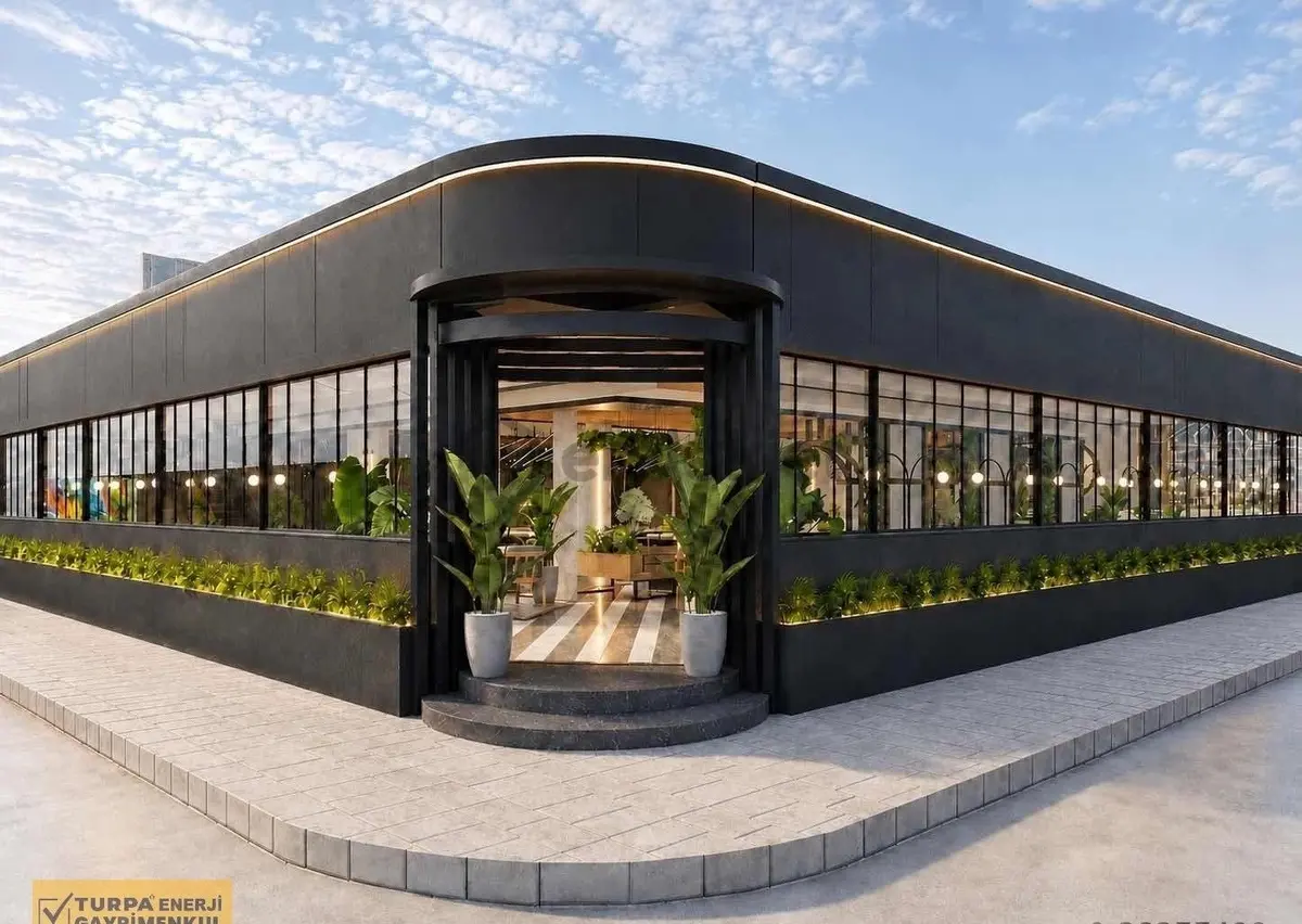 Karşıyaka Şemikler'de 600 M² Devren Kiralık İşletme