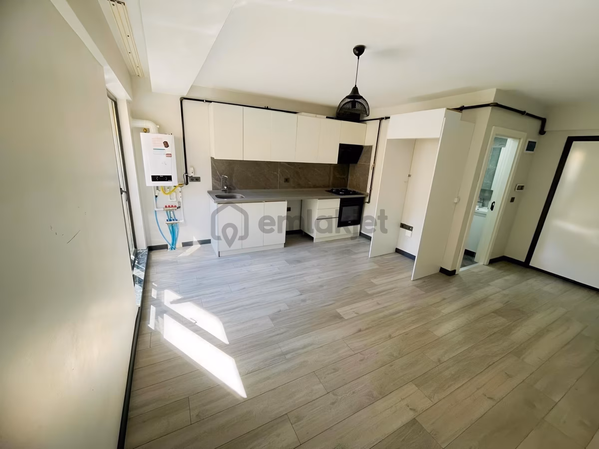 Filistin Caddesin'de 1+1 Kiralık Daire - 8