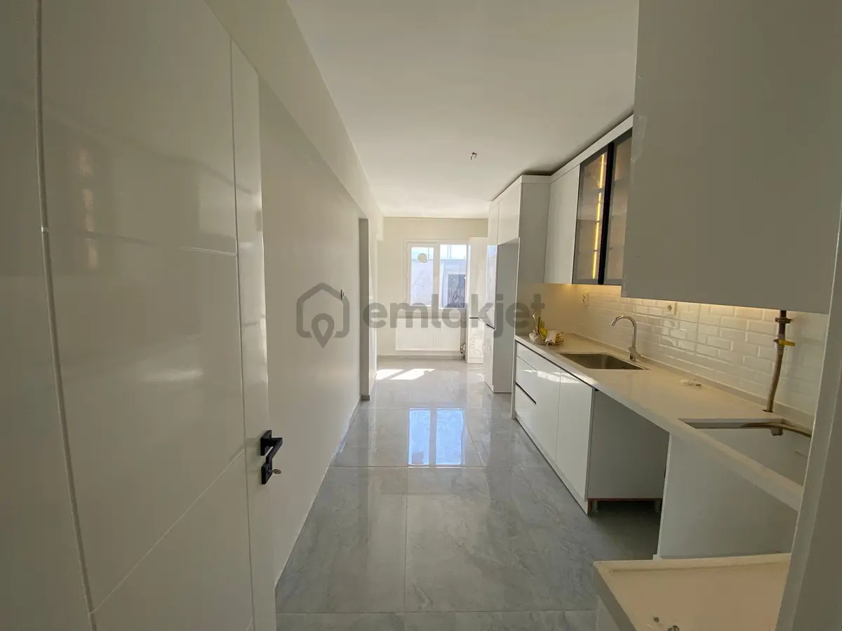 Buca Kozağaç Çevik-1 Pazar Yerinde 3+1 135 M2 Arakat Kiralık Daire - 5
