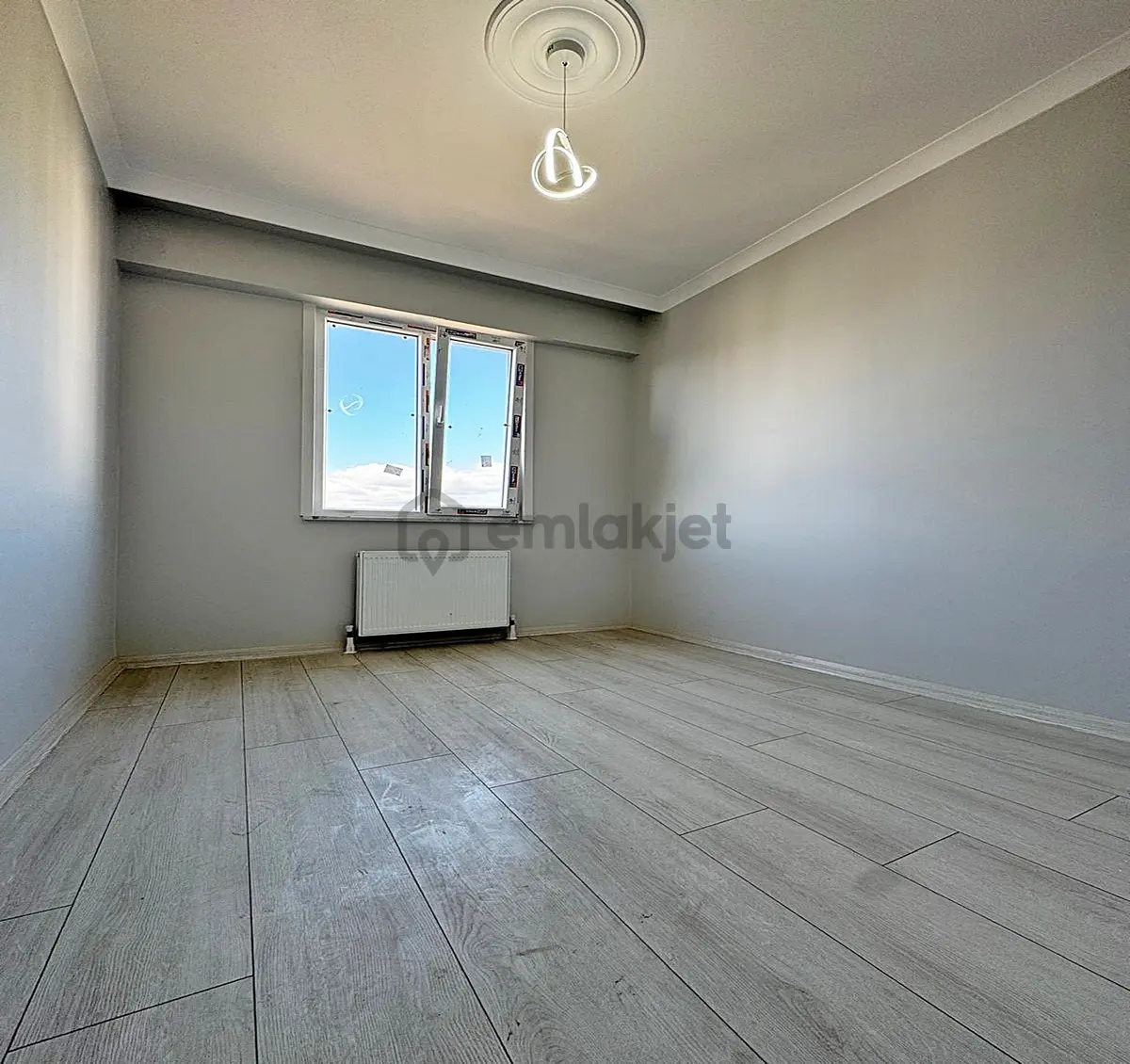Çekmeköyde Ebeveyn Banyolu Geniş Ferah 4+1 Satılık Dubleks - 10