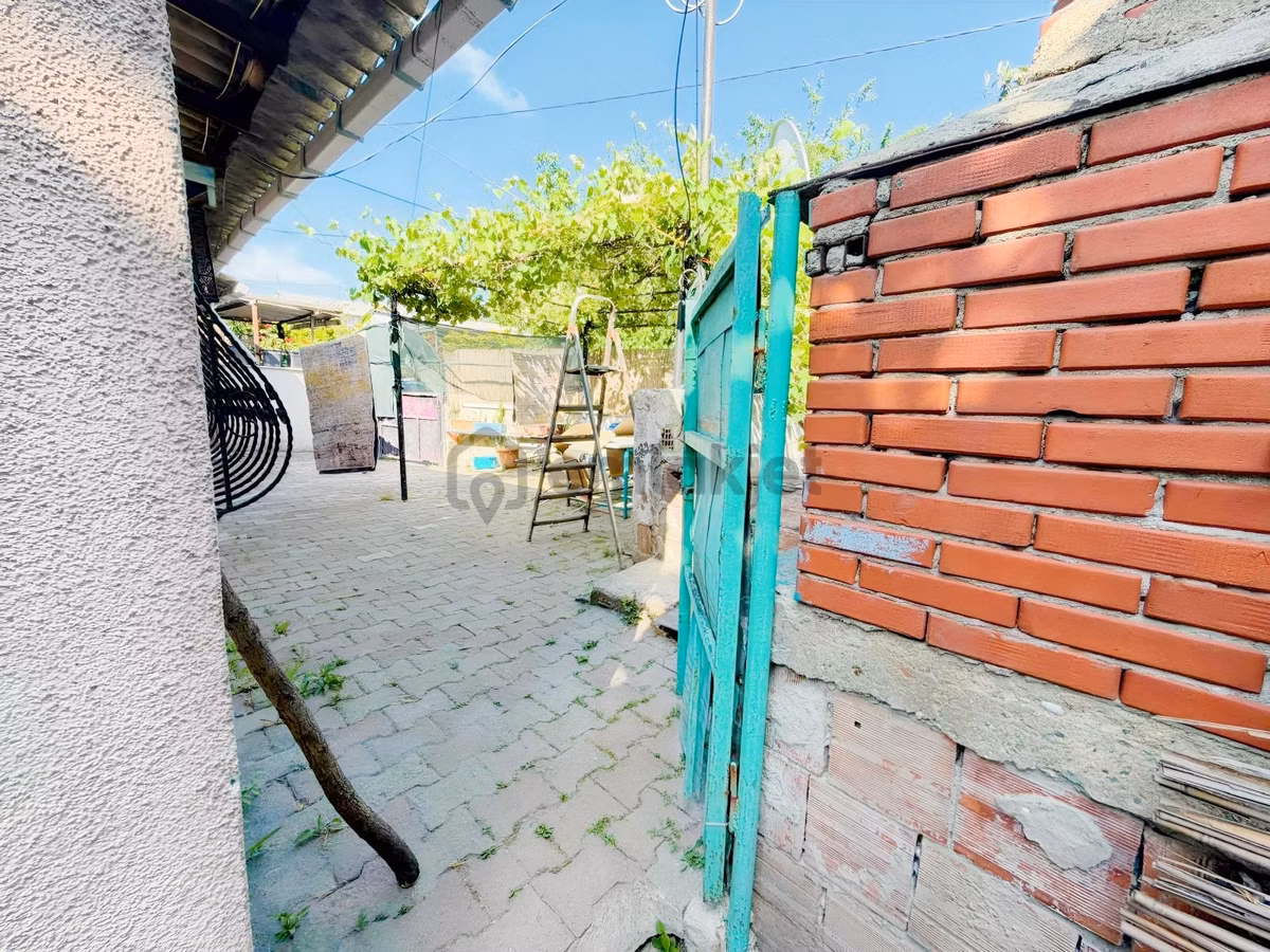 Bir Daire Fiyatina 450m2 İki Masrafsız Gecekondu - 12
