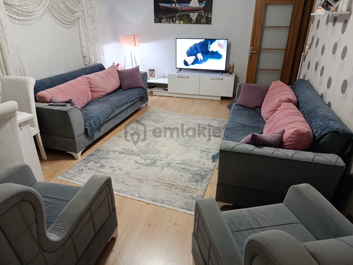 Ayaspaşa Mah. Ful Eşyalı Kiralık 2+1 Daire - 3