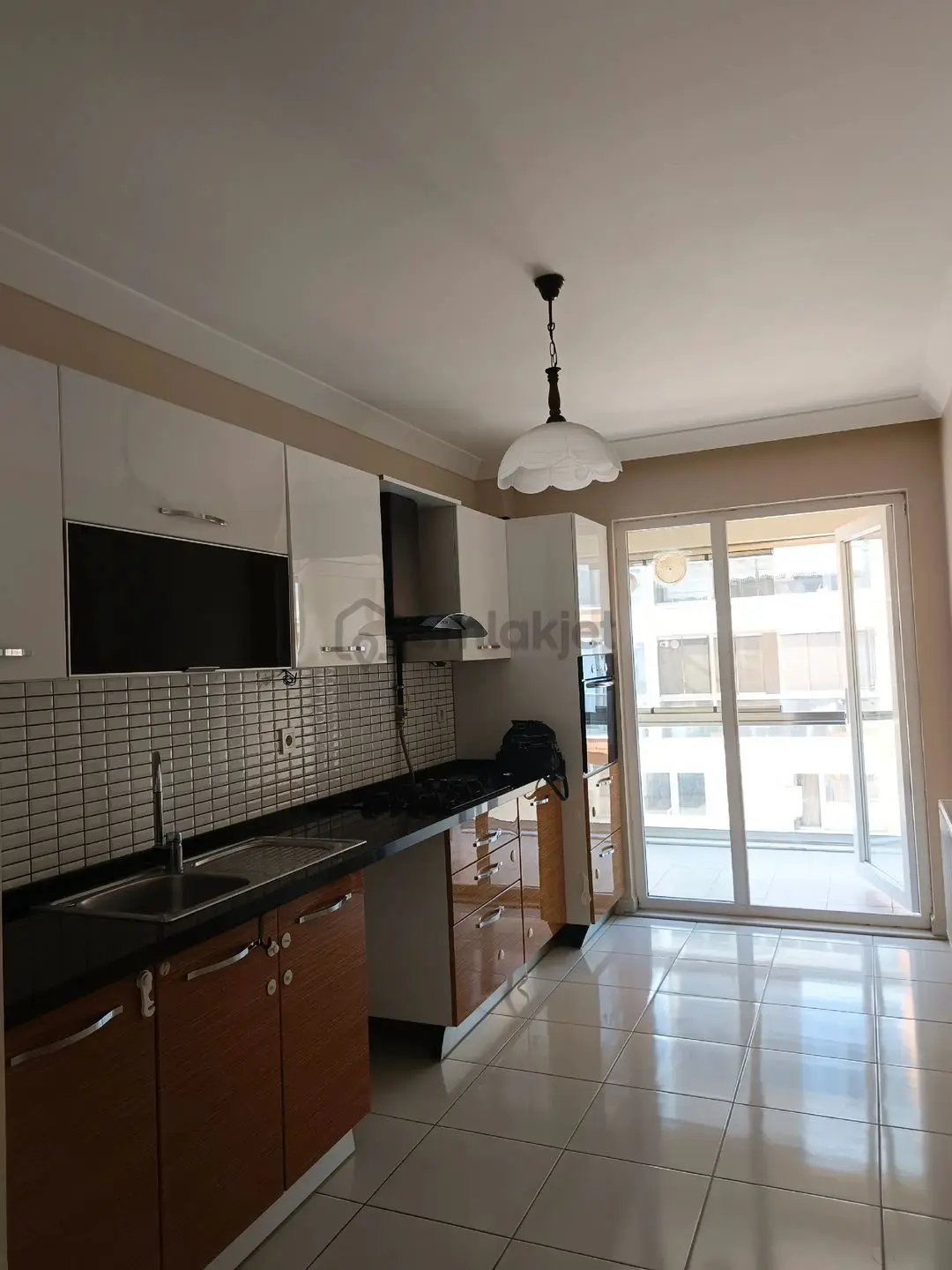 Sahibinden Havuzlu 2+1 Geniş Daire - 15