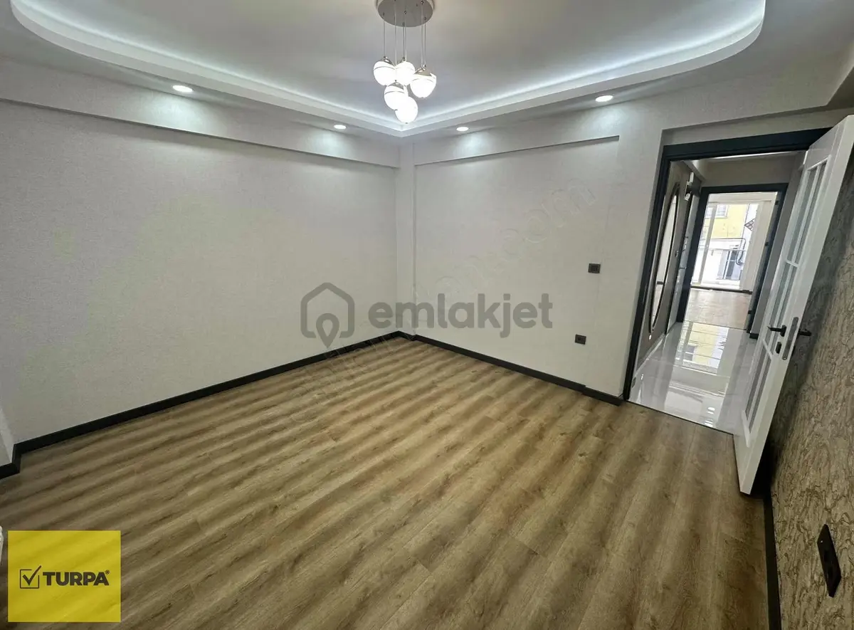 Turpa Balçovadan Ara Kat Geniş Satılık 3+1 Daire - 5