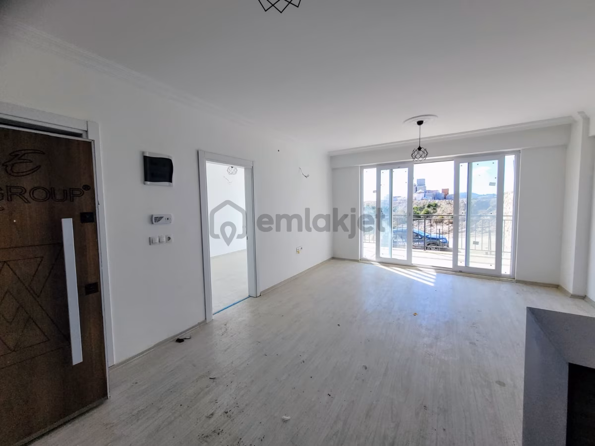 Kuşadası Eşin Vadi Sıfır Daire 1+1 - 3