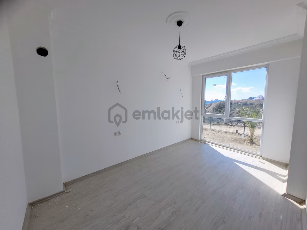 Kuşadası Eşin Vadi Sıfır Daire 1+1 - 5
