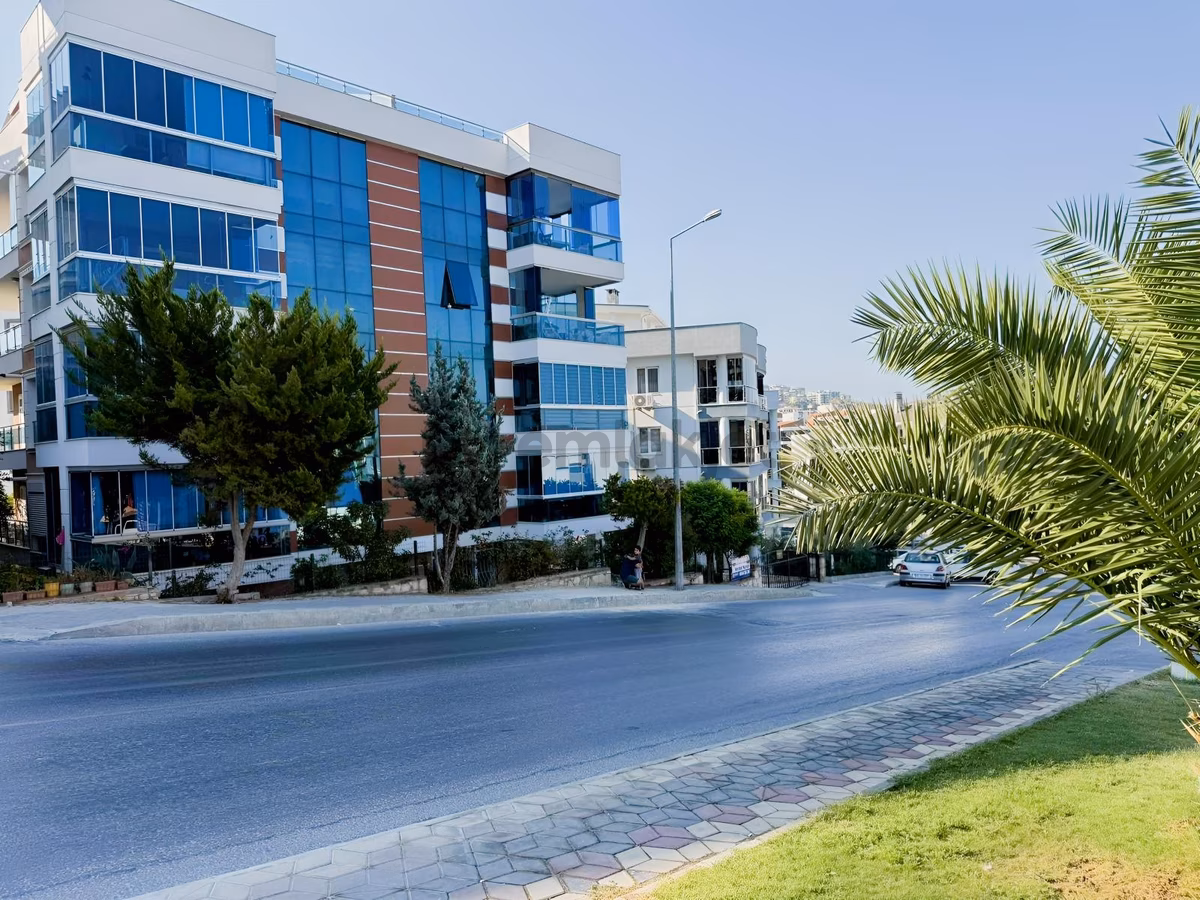 Kuşadası 3+ 1 Bahçeli Daire Merkezi Konum Da - 2