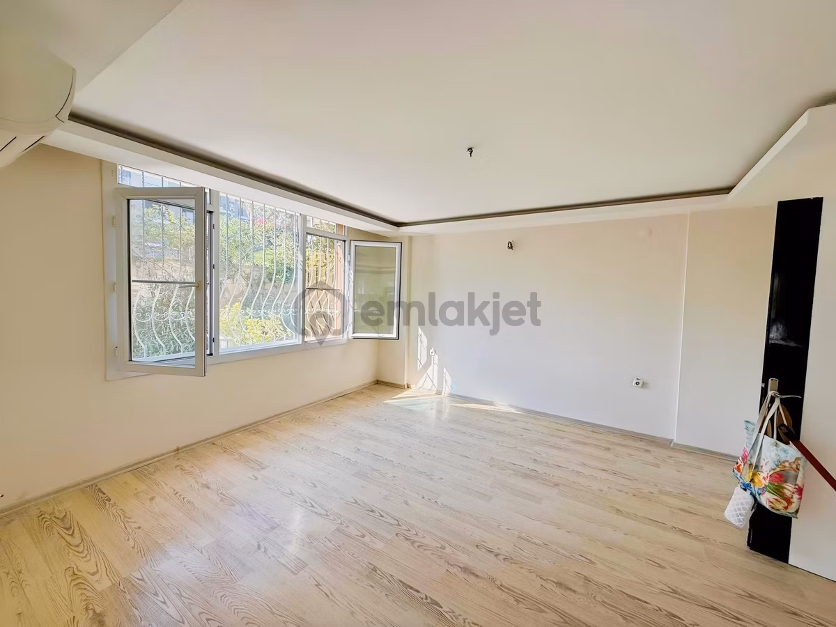 Kuşadası 3+ 1 Bahçeli Daire Merkezi Konum Da - 23