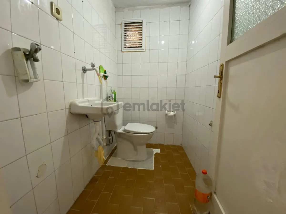 Yenibosna Mithatpaşa Caddesi Kiralık 3+1 Daire - 16