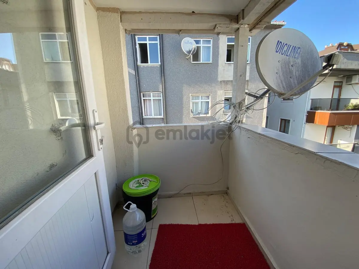 Yenibosna Mithatpaşa Caddesi Kiralık 3+1 Daire - 5