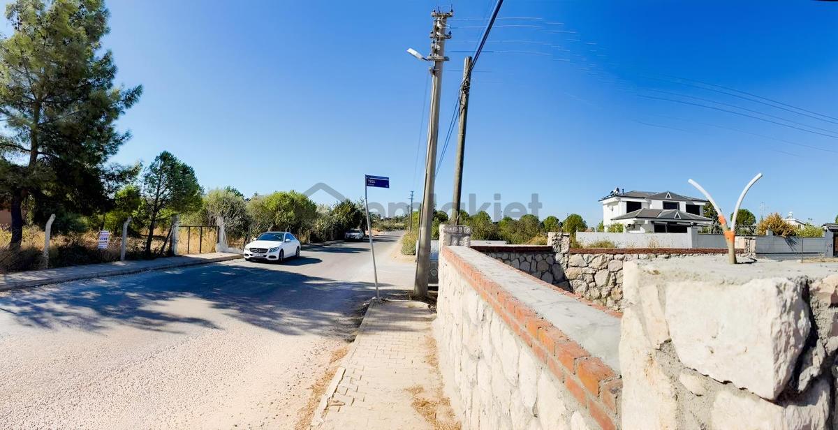 Villa Yapıpmına Uygun Müstakil Tek Tapu Arsa - 23