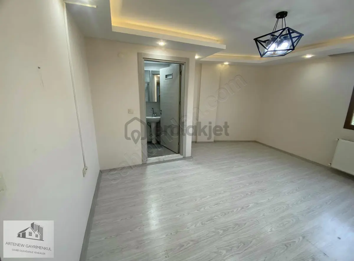 Aw'den 2+1 Asansörlü Ebeveyn B. Doğalgazlı Arakat Kiralık - 31